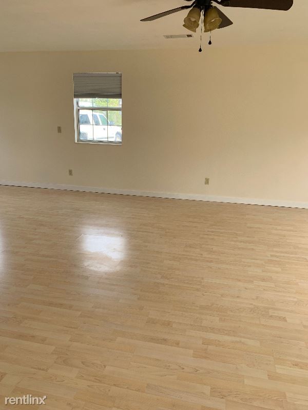 Foto del edificio - 5349 East Pkwy