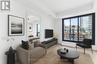 Building Photo - 35 Parliament St