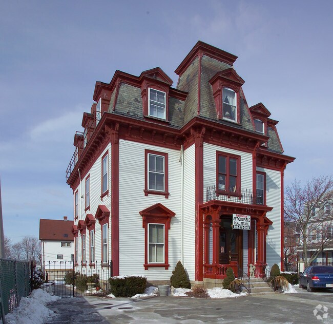 825 2nd St Fall River, MA 02721 Rentals Fall River, MA