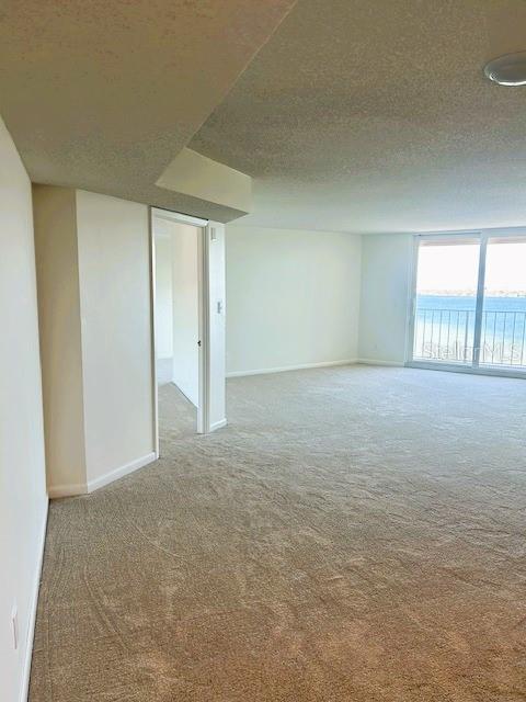 Foto del edificio - 2611 Bayshore Blvd