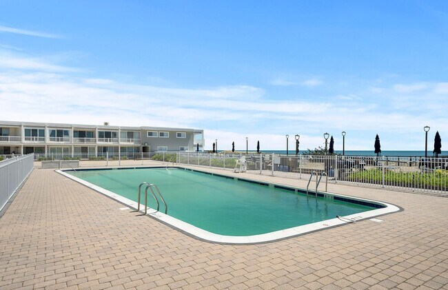 Foto del edificio - 585 Dune Rd