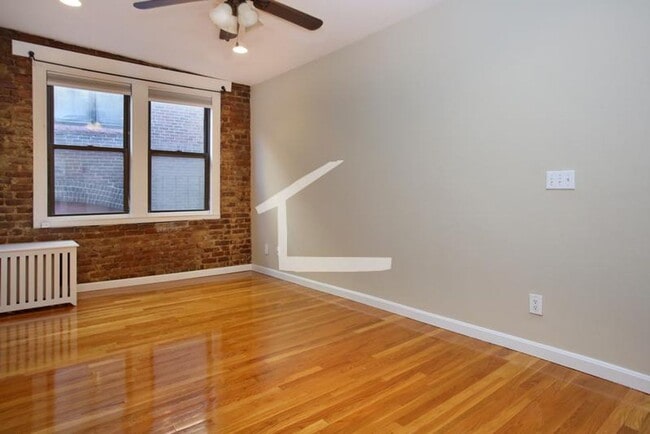 Building Photo - HOT FENWAY LISTING!!!!!