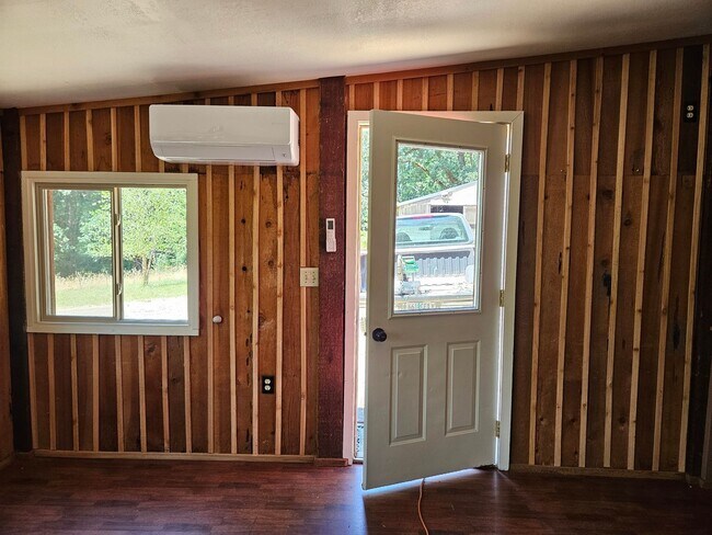 Building Photo - Lovely cabin on shared rural property.