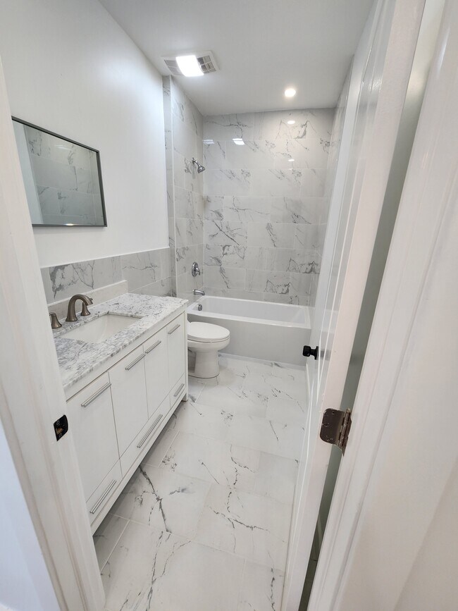 Building Photo - 94 South St