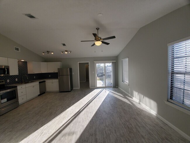 Building Photo - 5417 Lagoon Way