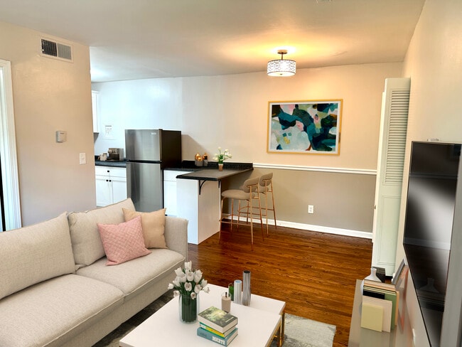 Building Photo - 2600 Le Blanc Ct.