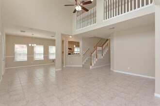 Building Photo - 3327 Summerwood Ln