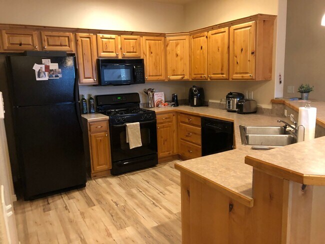 Foto del edificio - 1028 Canyon Vista Rd