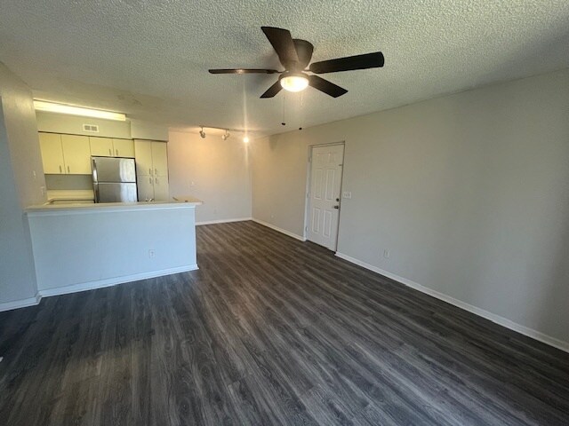 Building Photo - 13545 Eagle Ridge Dr