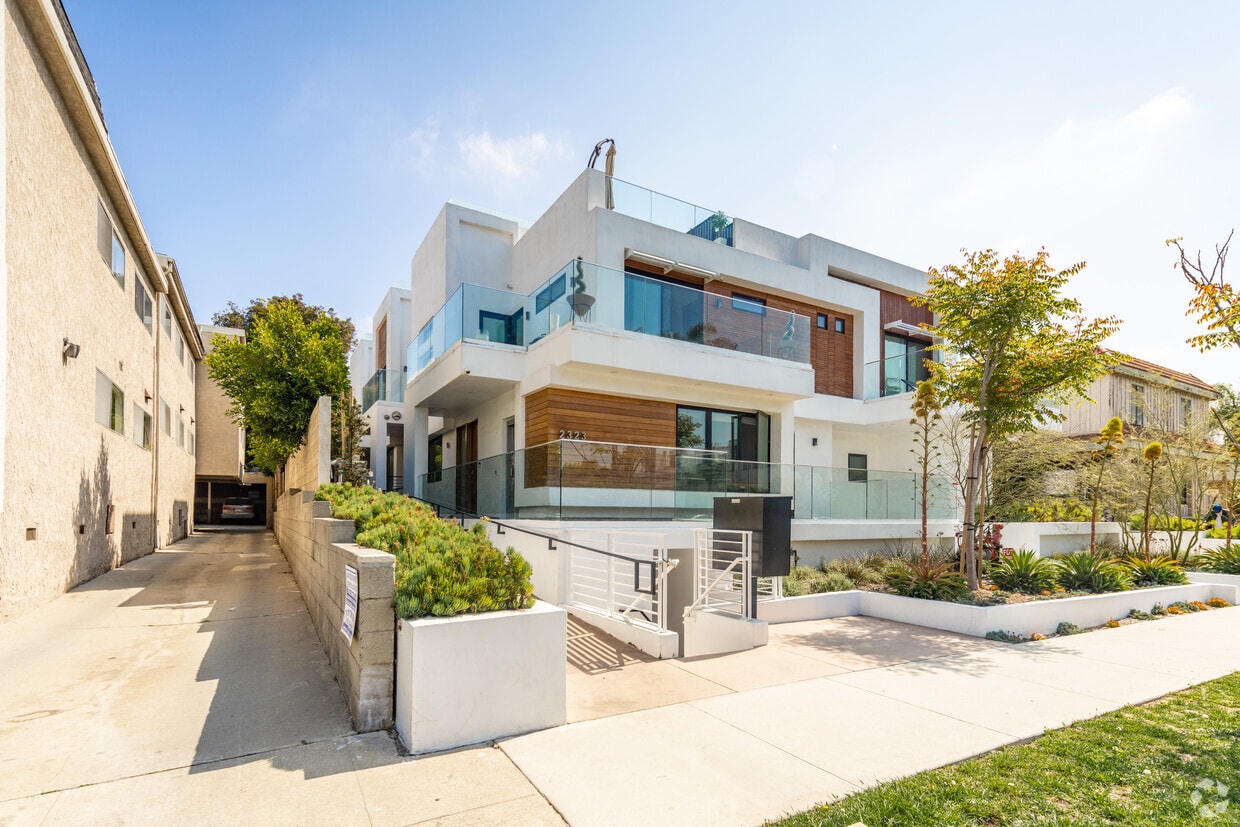 Exterior - 2323 28th St