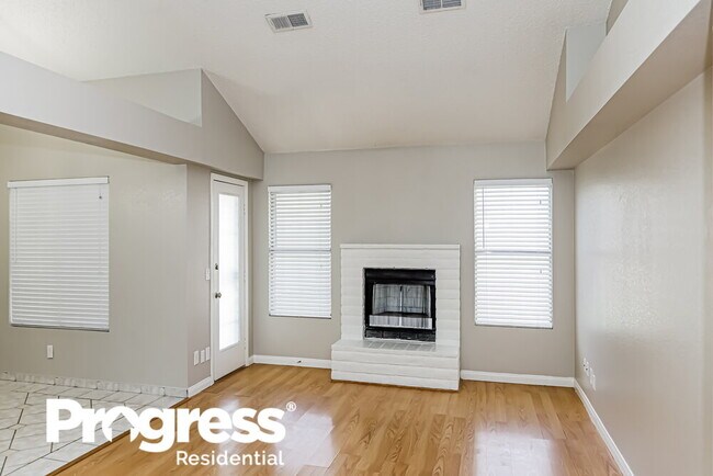 Building Photo - 942 Clipper Dr