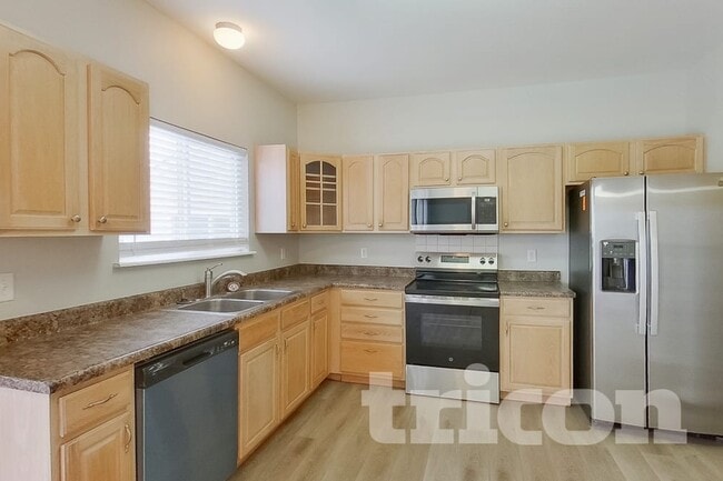 Building Photo - 507 Fortress Ct