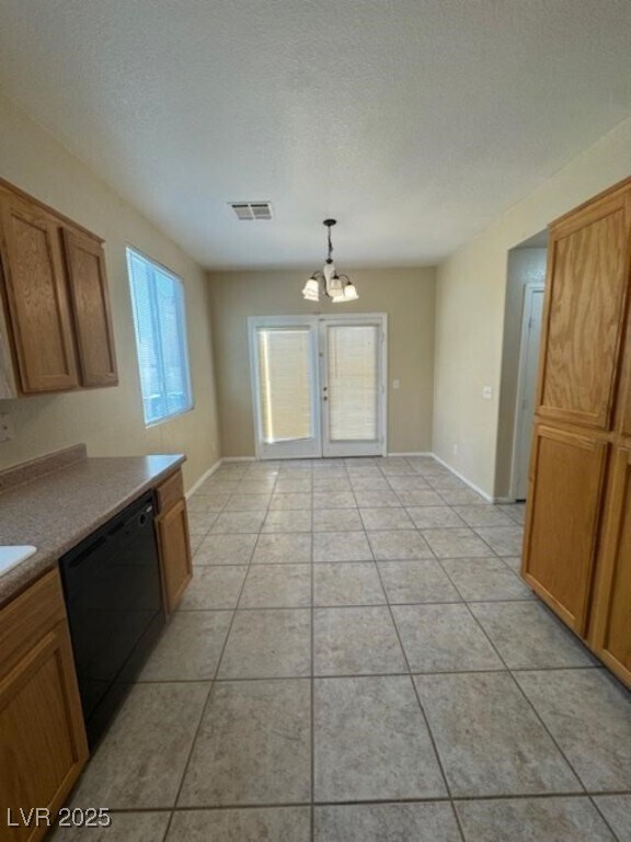 Foto del edificio - 1306 Willow Village Ave