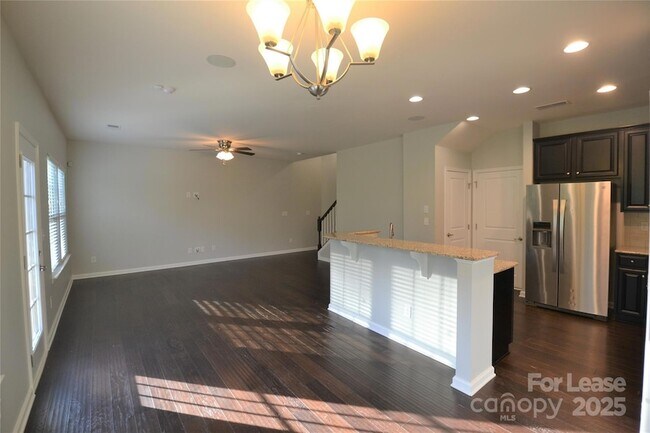 Foto del edificio - 1606 Fleetwood Dr