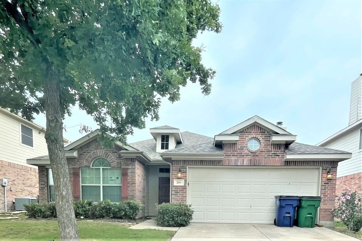 205 Stampede St House Rental in Waxahachie, TX
