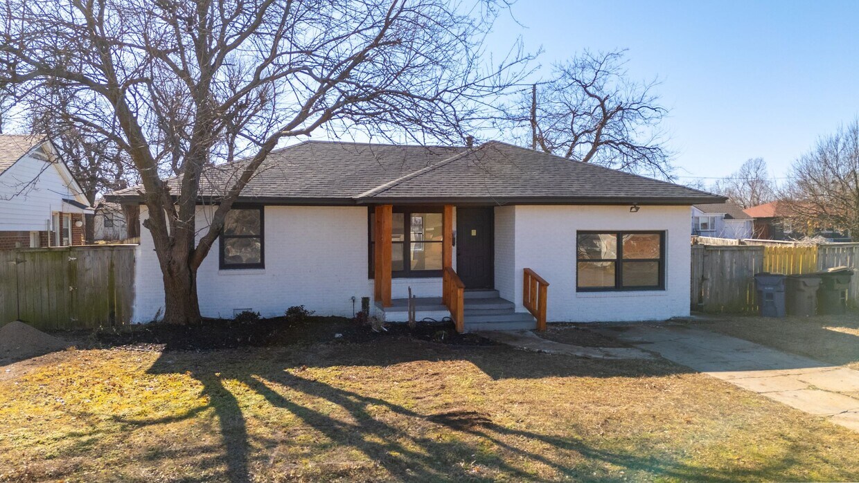 Primary Photo - 3 Bedroom Rent to Own Home Available!