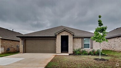 Building Photo - 2908 Firefly Dr