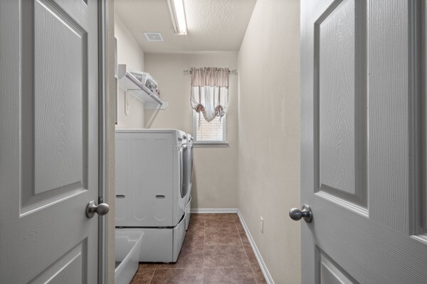 Foto del edificio - 15818 Mossy Shores Ct