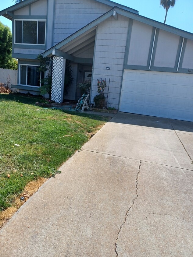 Primary Photo - 3012 Wolsey Pl