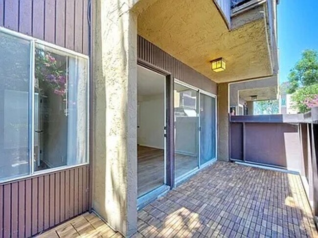Foto del edificio - ***Move In Special** Allure Condo in Serra Mesa 2 Bedroom