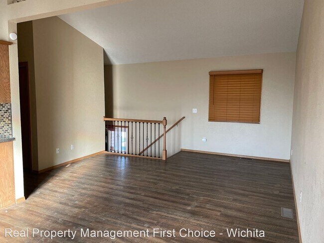 Building Photo - 3 br, 3 bath House - 5589 S Mosley