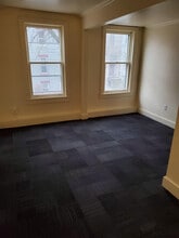 Building Photo - 45 Park Ave