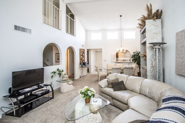 Foto del edificio - Available! Beautiful fully furnished/equipped 3BR patio home.