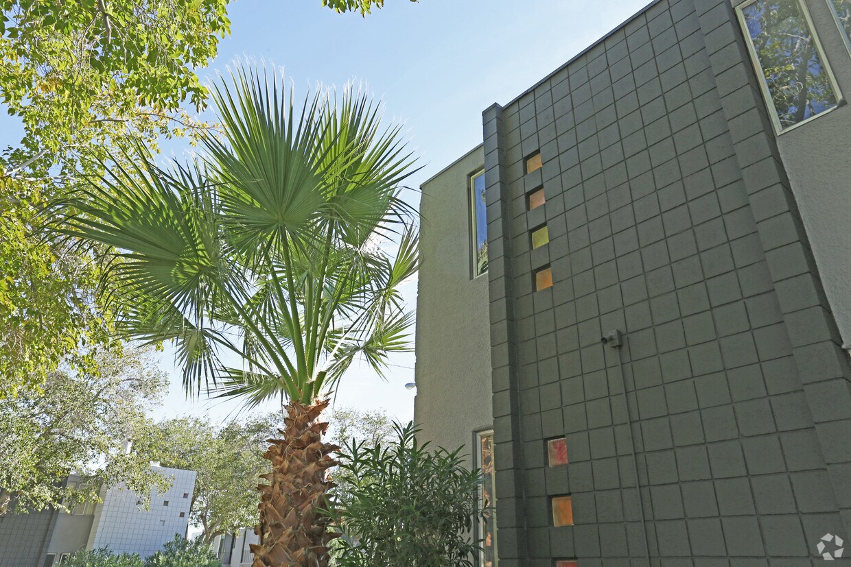 The Brixton 3501 S Maryland Pky Las Vegas, NV Apartments for Rent