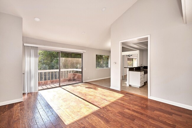 Foto del edificio - 16040 Leffingwell Rd