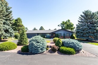Building Photo - 2230 Hill Cir