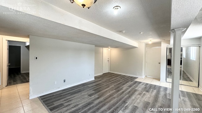 Building Photo - 17 Lemsford Dr