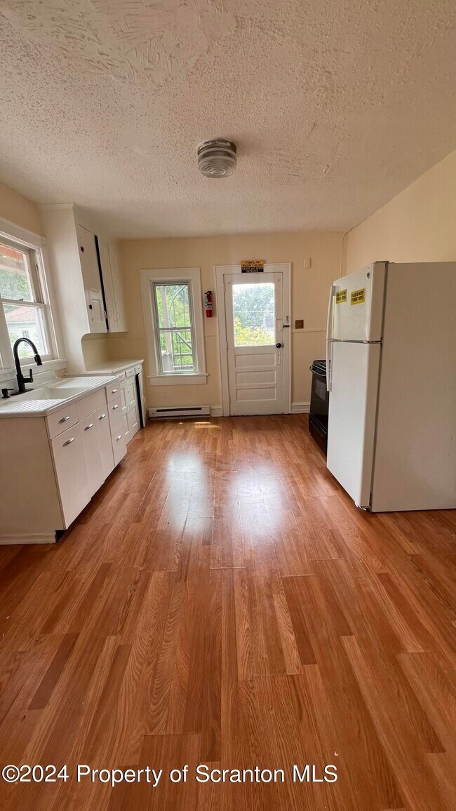 Foto del edificio - 904 Ash St