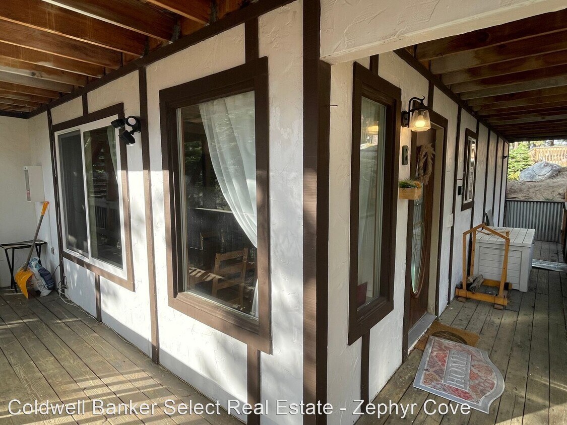 Primary Photo - 2 br, 1 bath House - 255 Tramway Dr. #1-B