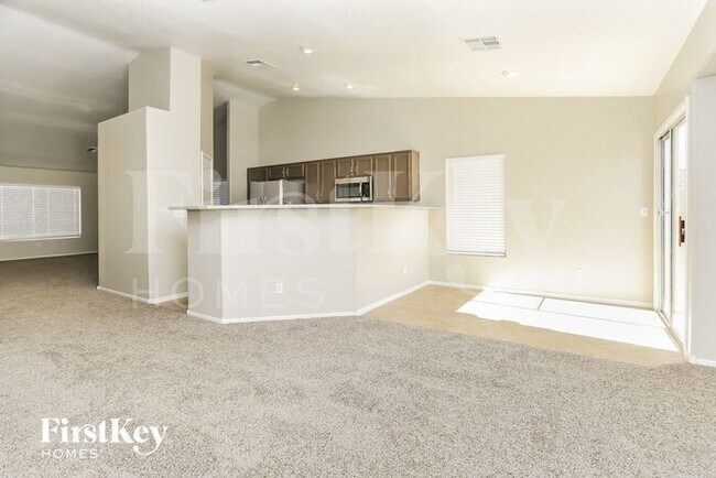 Foto del edificio - 2115 Mountain Rock Ct
