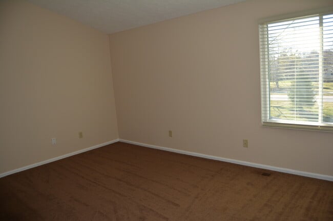 Master Bedroom - 6926 Avery Road