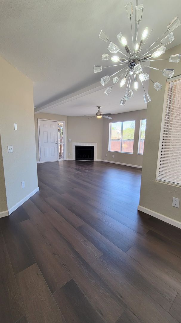 Building Photo - Cozy 1BR/1BA Condo w/ A/C • Full Kitchen Suite • Assigned Parking in Tucson