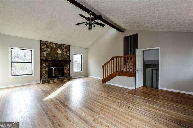 Foto del edificio - 4330 Laurel Summit Ct