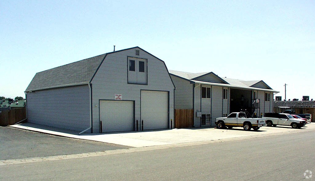 Primary Photo - 3038 Denver St