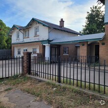 Building Photo - 1004 Baylor St