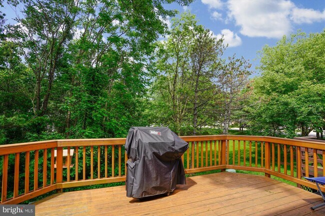 Foto del edificio - 8058 Morning Meadow Ct