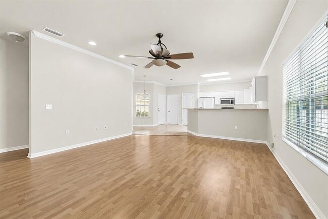 Building Photo - 1125 NW 120th Way