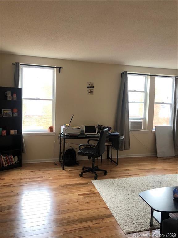 Building Photo - 47 Willard St