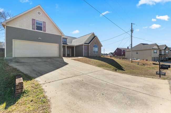 Building Photo - Gorgeous Rental Ready Today!!