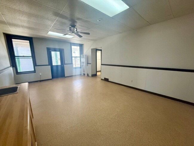 Building Photo - 716 Washington St