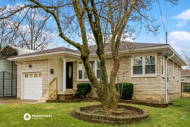 Building Photo - 4002 Wooded Way