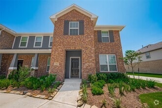 Building Photo - 2902 Scanlan Mdw