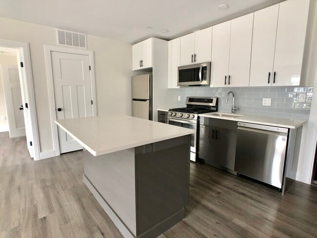 Building Photo - 317 Belgrade Ave