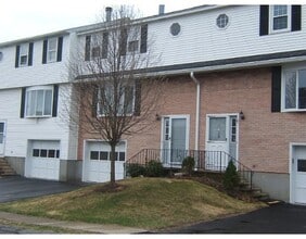 Building Photo - 0 Meetinghouse Ln