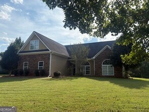 1141 Whispering Lakes Trail