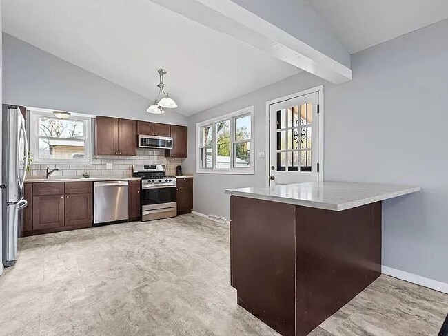 Foto del edificio - 1800 23rd Ave